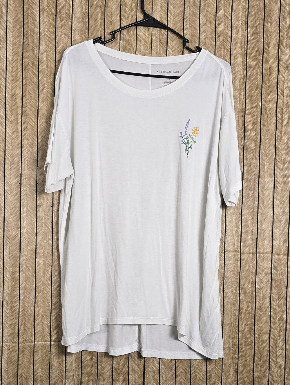 American Eagle Outfitters White Short Sleeve Tee with Small Floral Accent